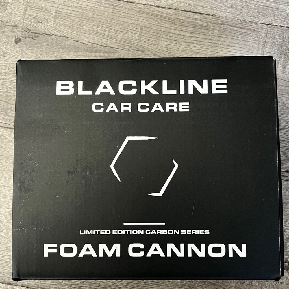 Black Line Car Care 
LIMITED EDITION CARBON SERIES
